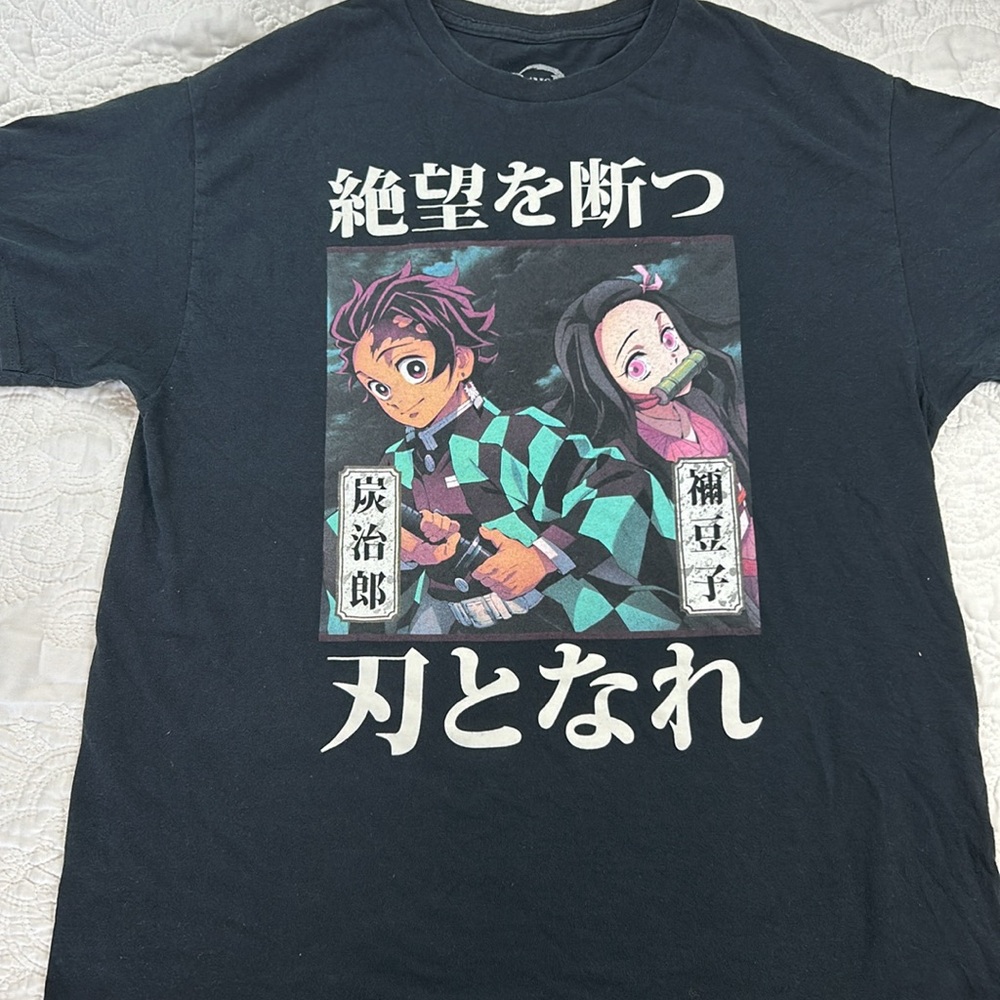 Demon Slayer Anime graphic tee men’s large